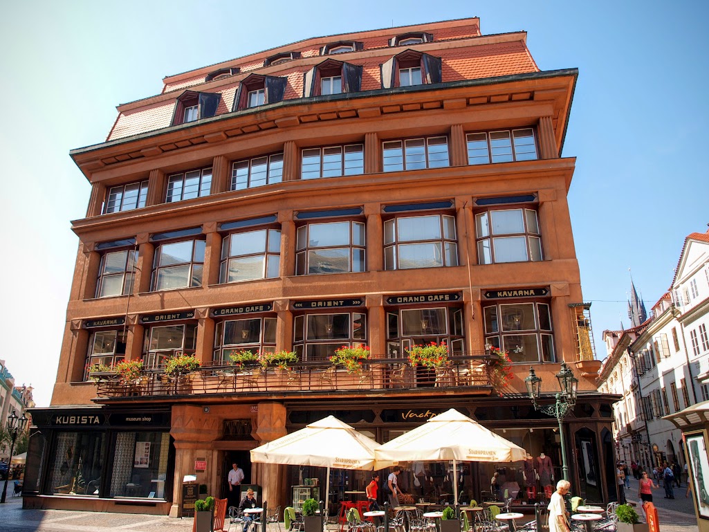 House at the Black Madonna – Grand Cafe Orient Prague